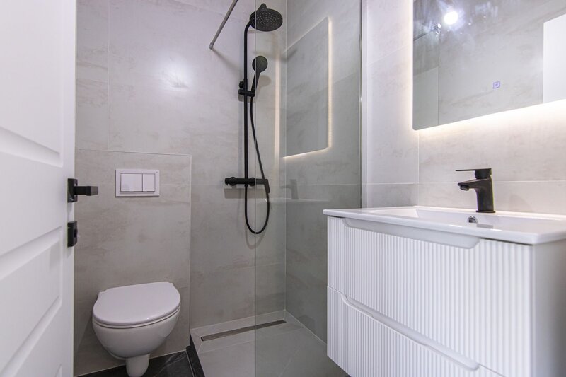 Otopeni comision 0 % casa premium  5 camere  finisata la cheie